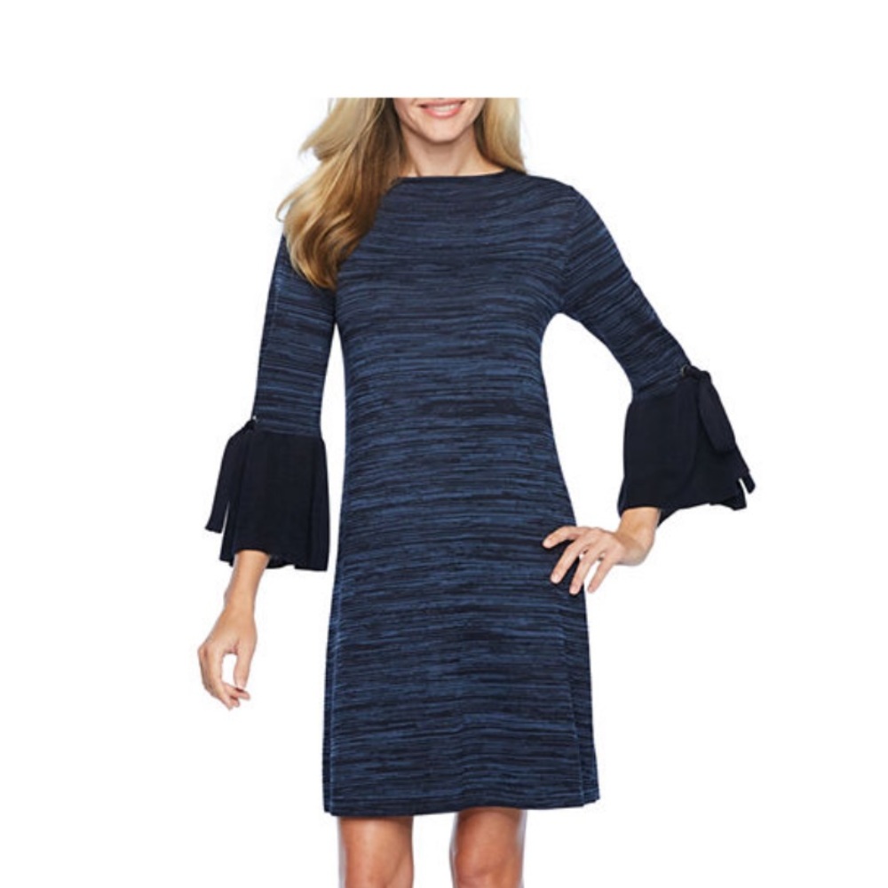VIVÍ BY VIOLET WEEKEND SWEATER DRESS